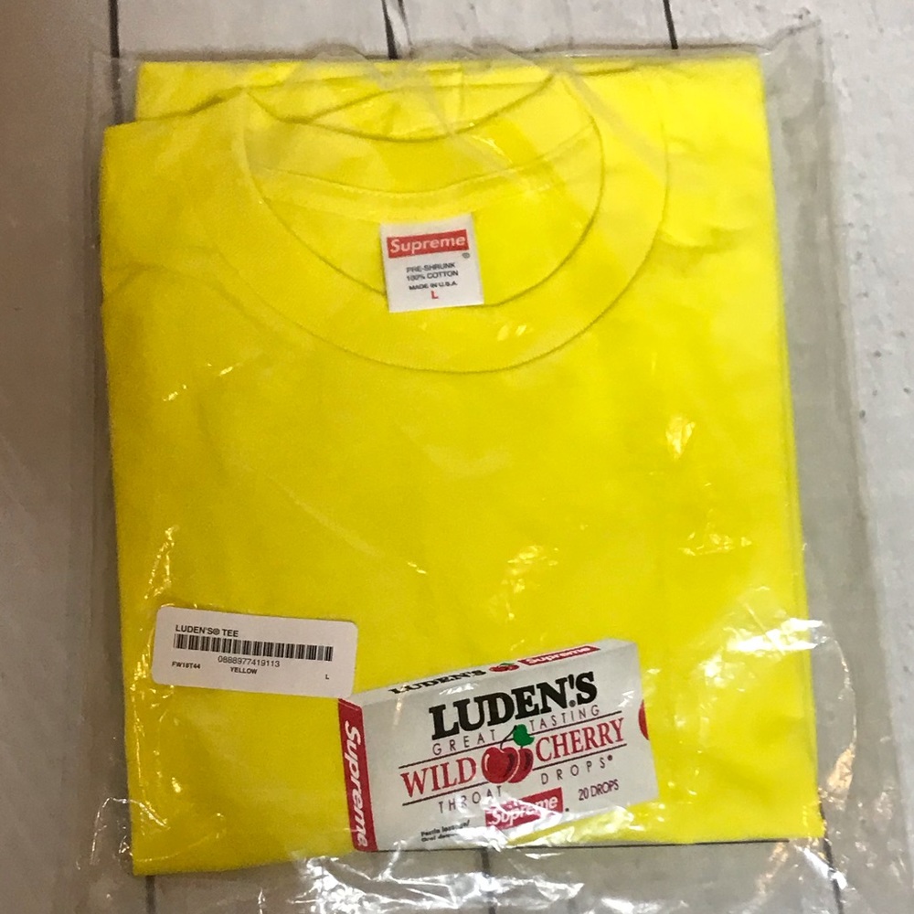 Supreme Luden’s Tee
